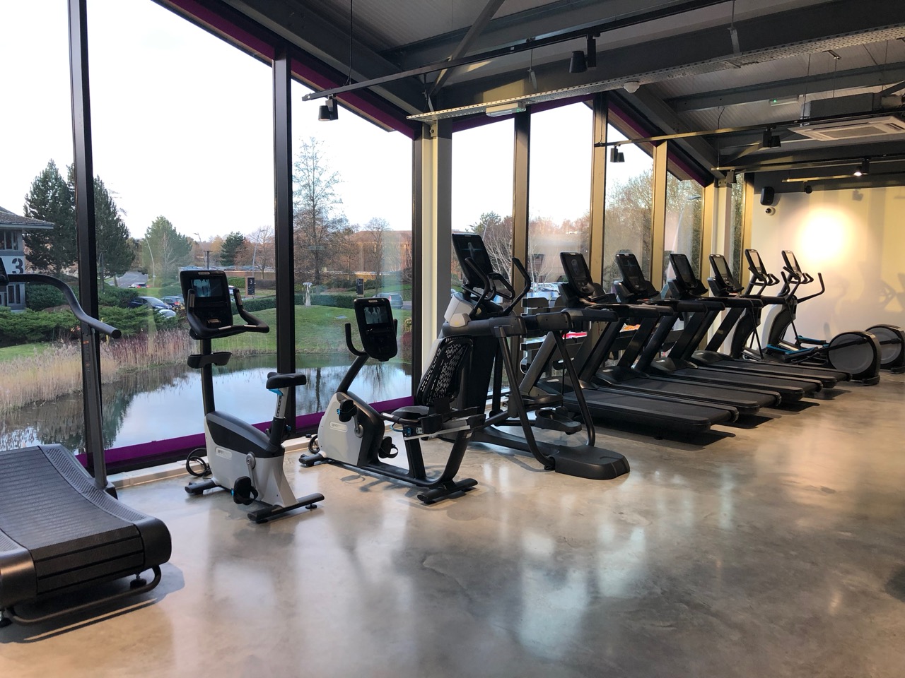 Award winning flagship gym , Watford, Anytime Fitness Croxley Park